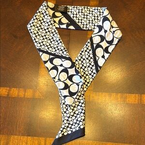 Coach Monochrome Signature Scarf